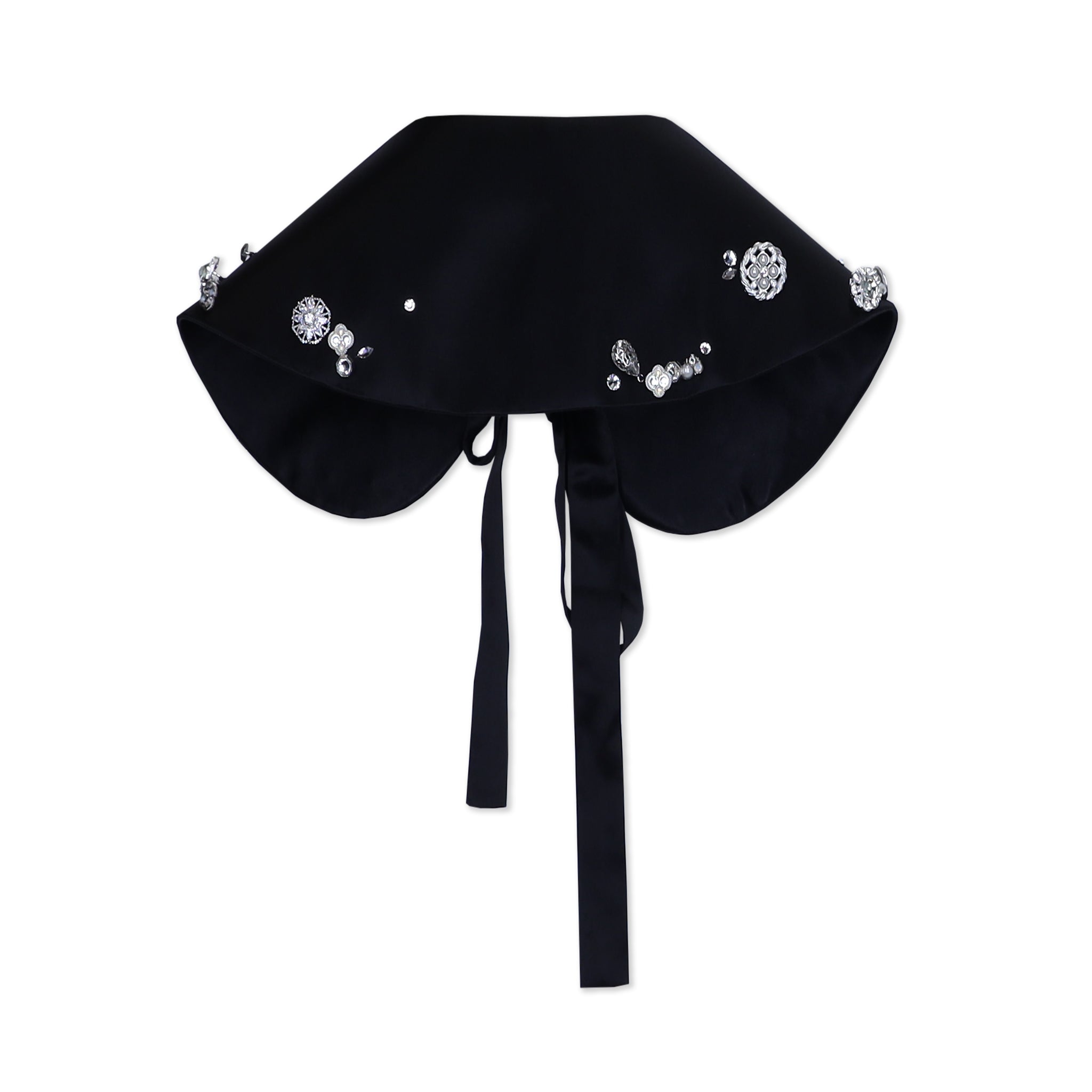 Black Brooch Applique Collar